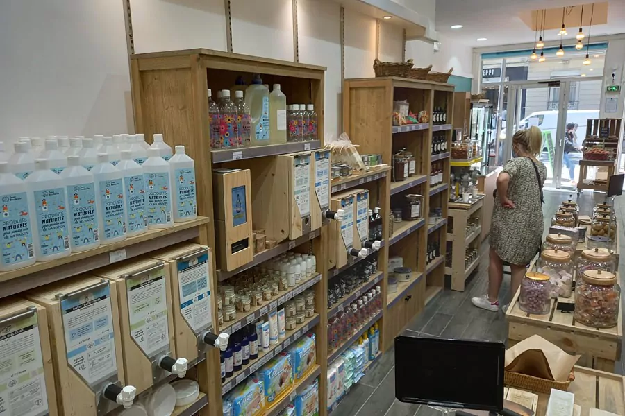 armoire-basse-produit-menager